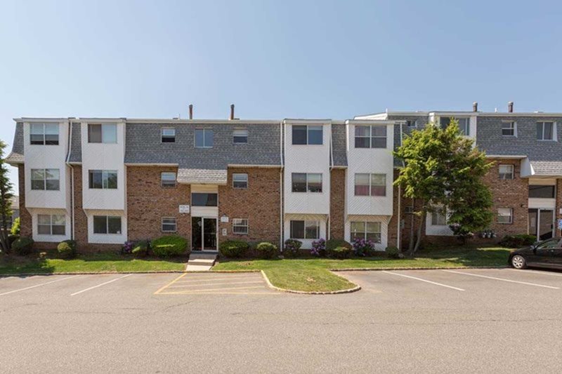 1 & 2 Bedroom Apartments for Rent in Edison, NJ