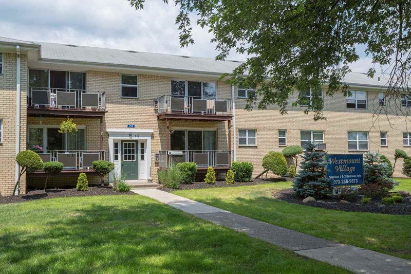 Passaic County, New Jersey 1 & 2 Bedroom Apt with Amenities