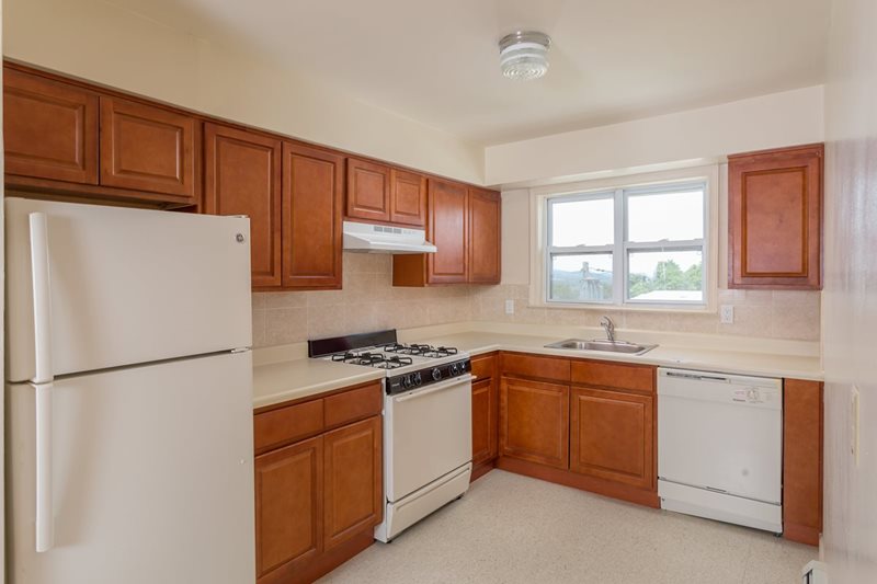 Passaic County, New Jersey 1 & 2 Bedroom Apt with Amenities